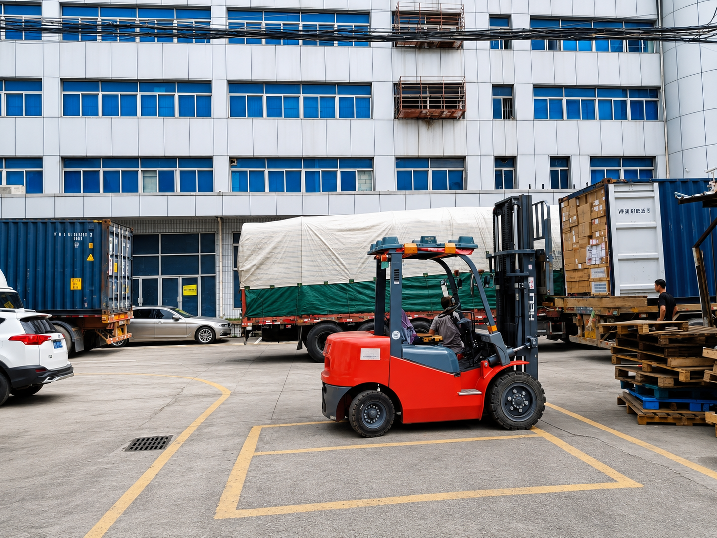 Warehouse Loading and Cargo Handling for Shipping from China