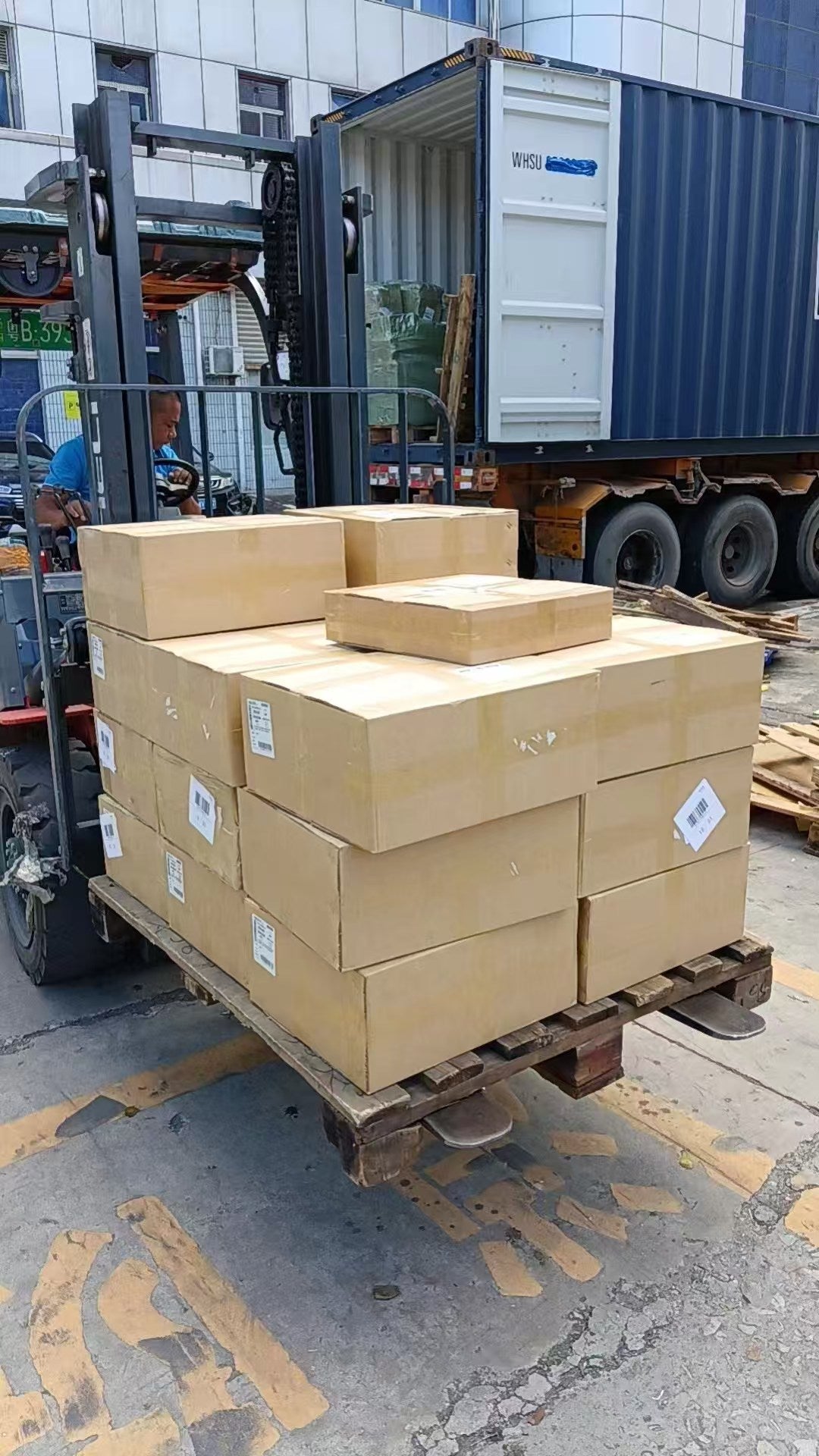 Container Loading From China For International Shipping